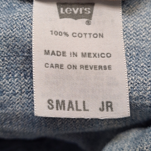 Levi's Distressed Sleeveless Button Up Vest Size JR Small - Picture 11 of 11